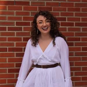 Meet your Posher, Julia